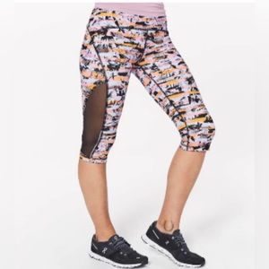 Lululemon Sun Runner Crop Inversion Multi/Black 17” Size 4